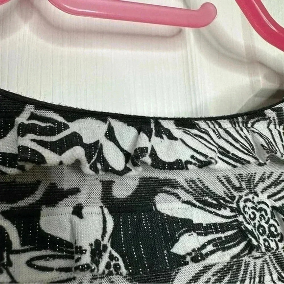 R&M Richards Ruffled Fabric Blazer Black & White Floral Size 14W - Picture 16 of 16